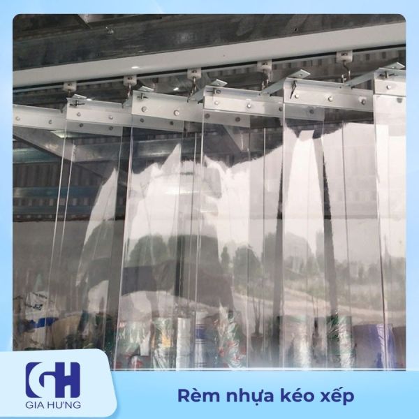 Rèm nhựa PVC kéo xếp