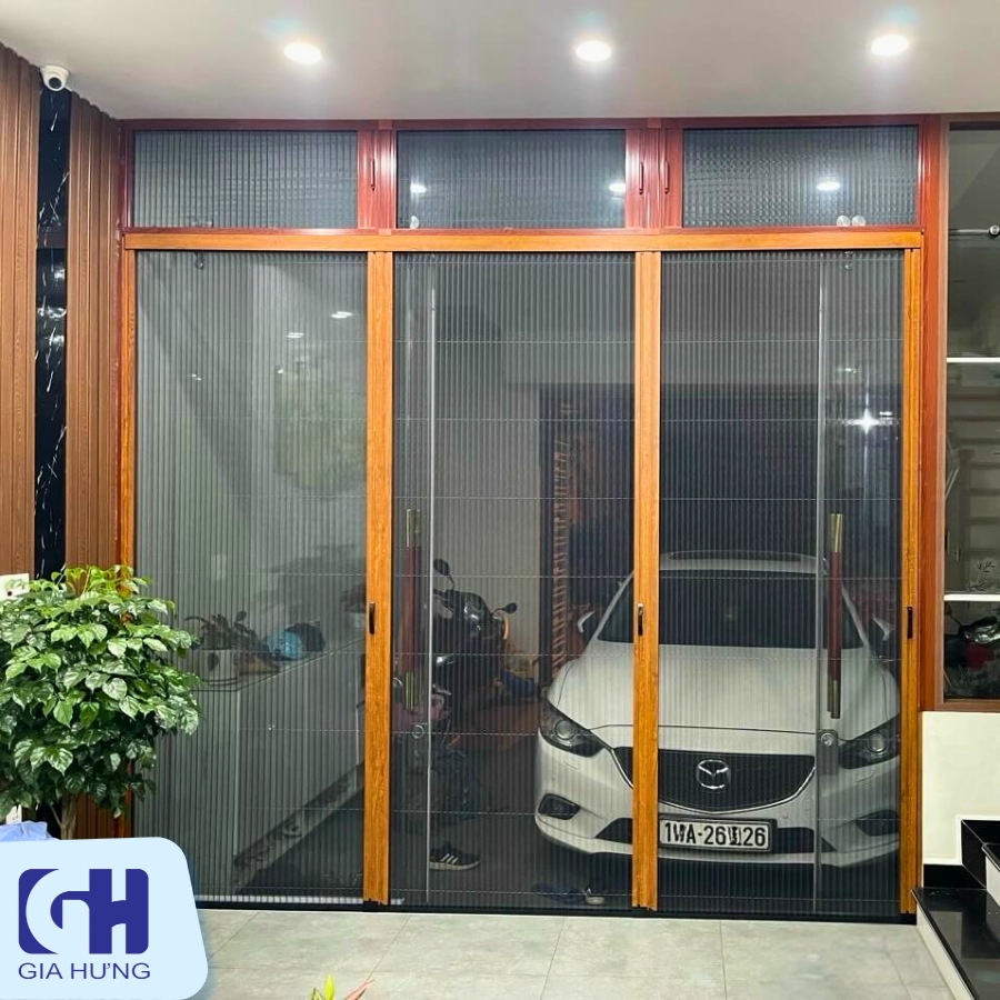Cửa lưới chống muỗi xếp xích lắp khu vực cửa đi hộ gia đình