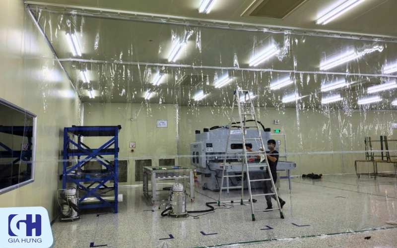 Rèm bạt kéo sun phân chia không gian khu vực kho xưởng sản xuất