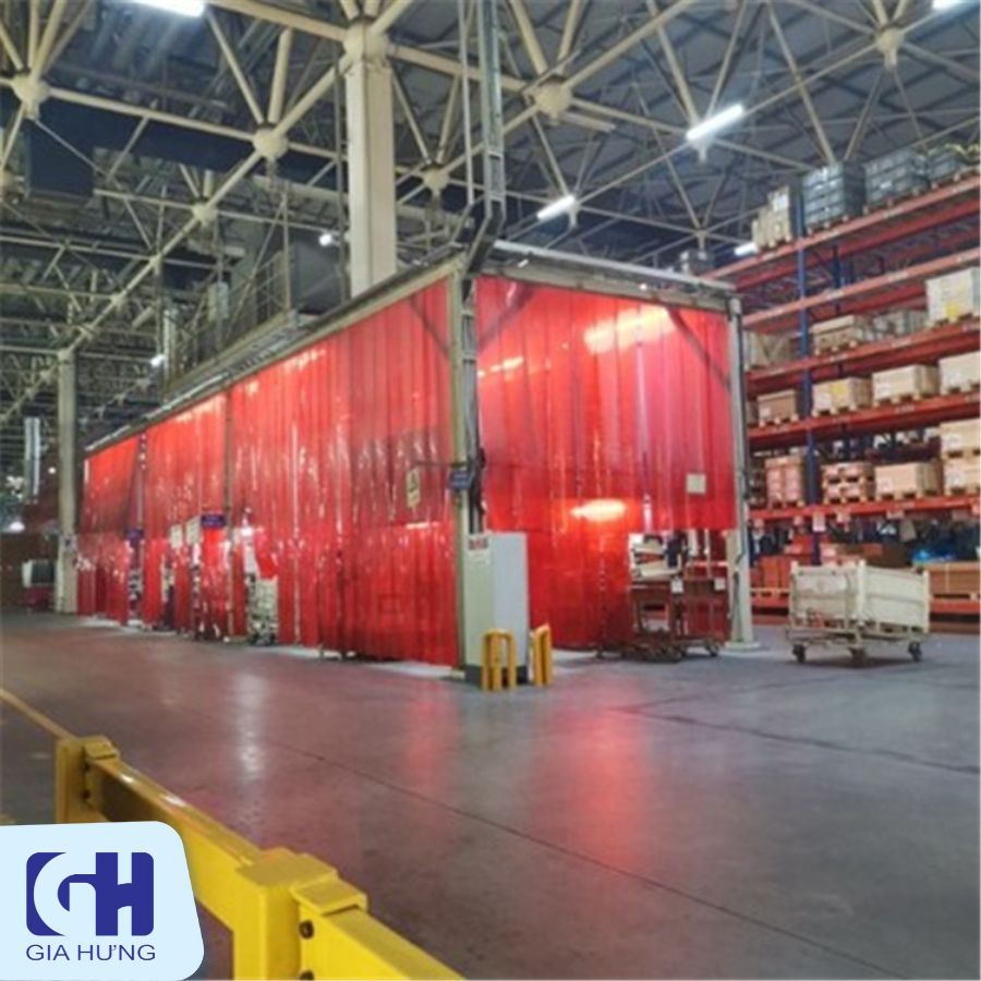 rèm nhựa pvc màu đỏ