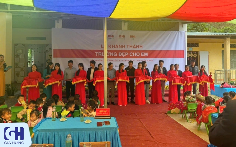 Lễ cắt băng khánh thành điểm trường mầm non Tấu Lìn