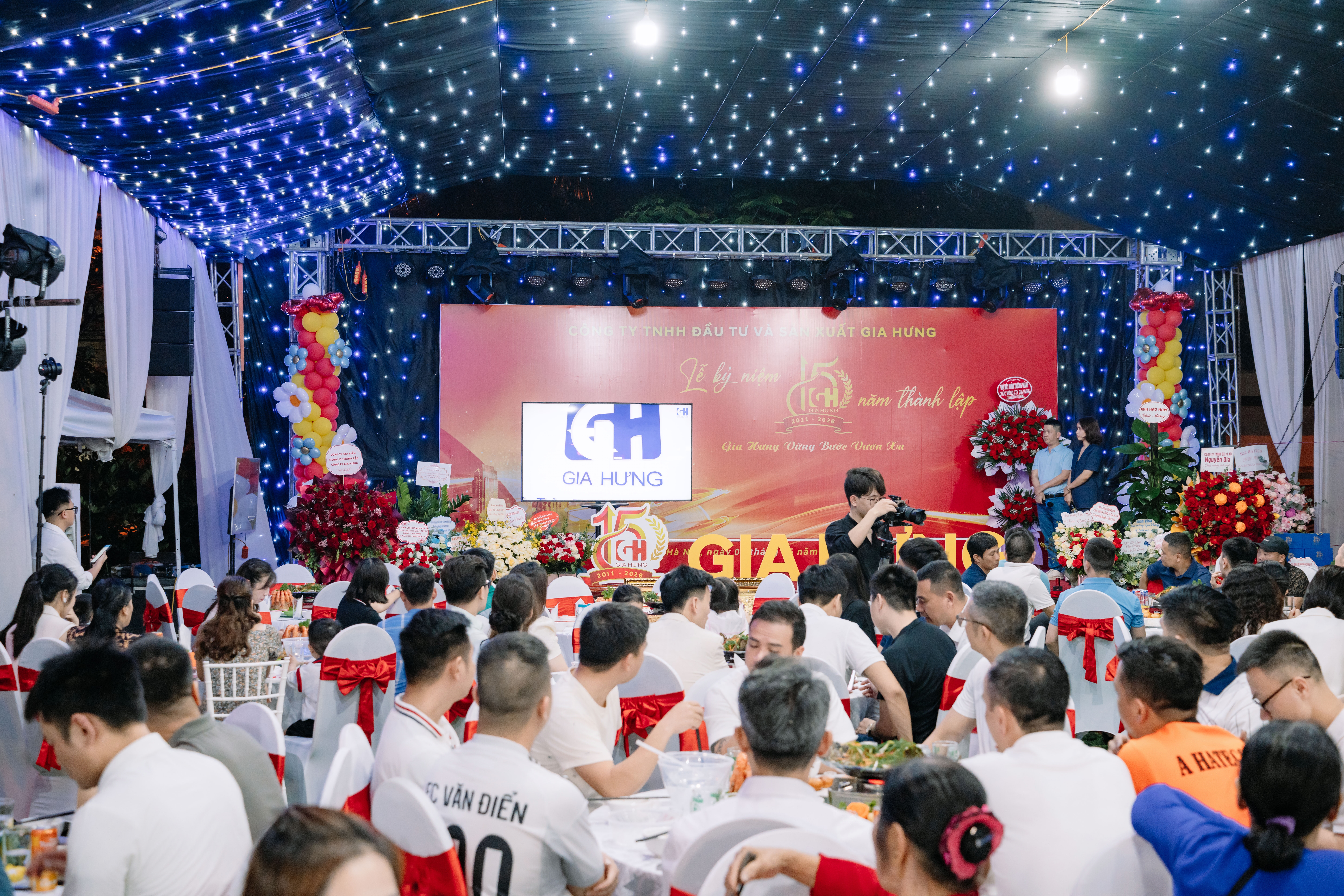 Toàn cảnh buổi lễ kỷ niệm 15 năm thành lập công ty Gia Hưng