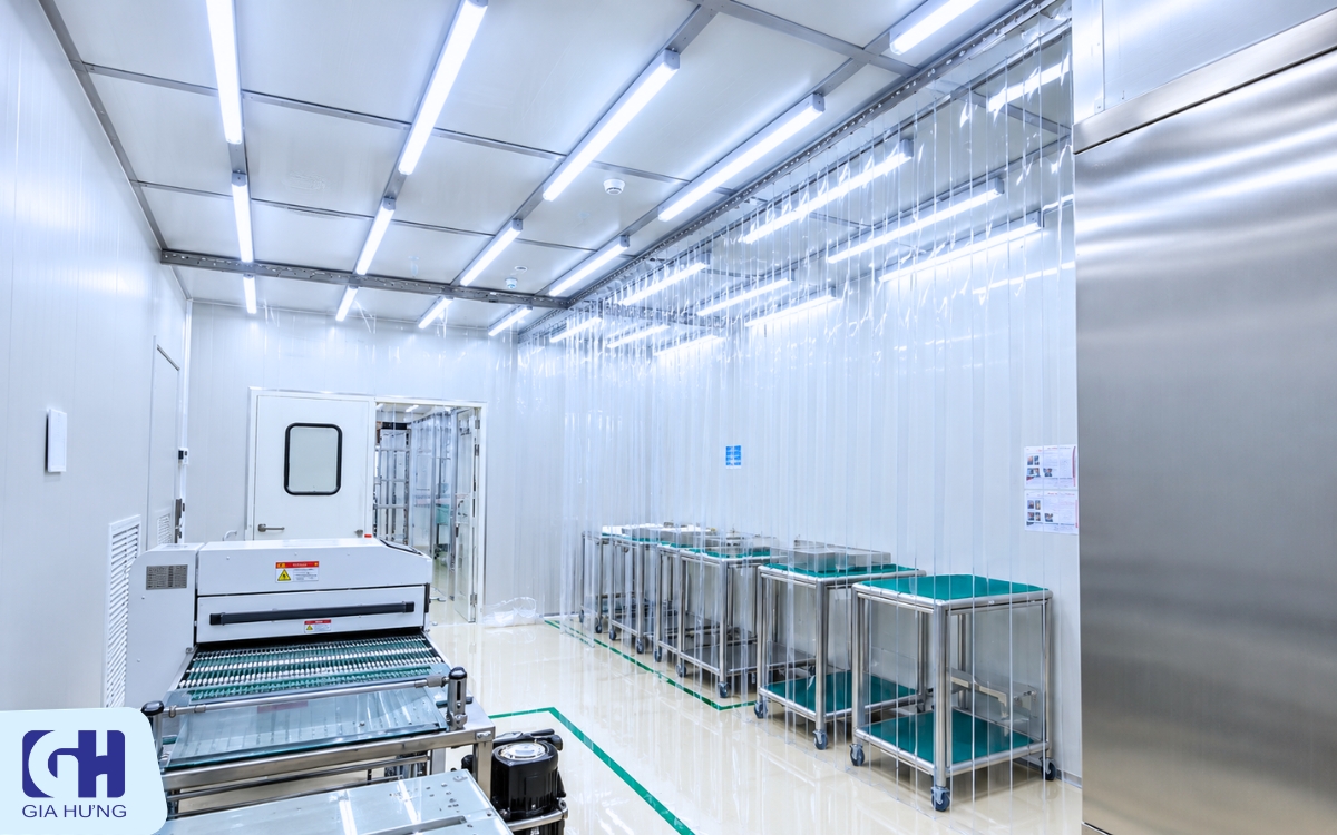 Rèm nhựa pvc phân chia không gian kho lạnh chế biến,bảo quản thực phẩm